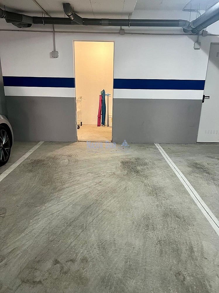 2 bedroom Apartment for sale in El Penoncillo with pool garage - € 399,000 (Ref: 9372145)