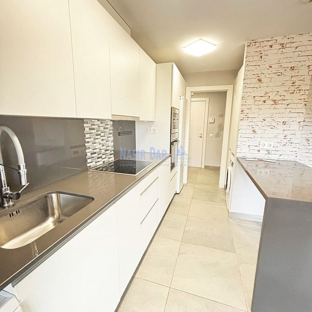 2 soverom Leilighet til salgs i Almunecar med svømmebasseng garasje - € 345 000 (Ref: 9420480)