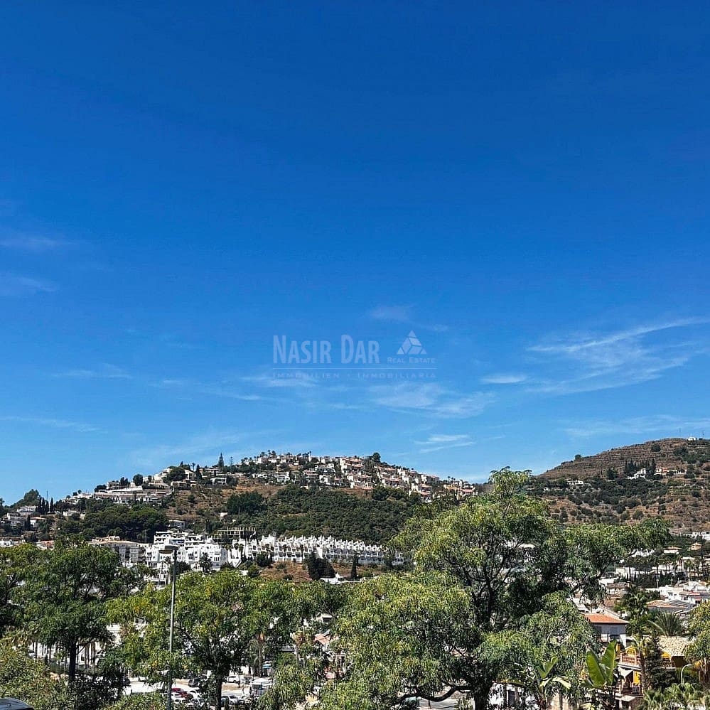 2 soverom Leilighet til salgs i Almunecar med svømmebasseng garasje - € 345 000 (Ref: 9420480)