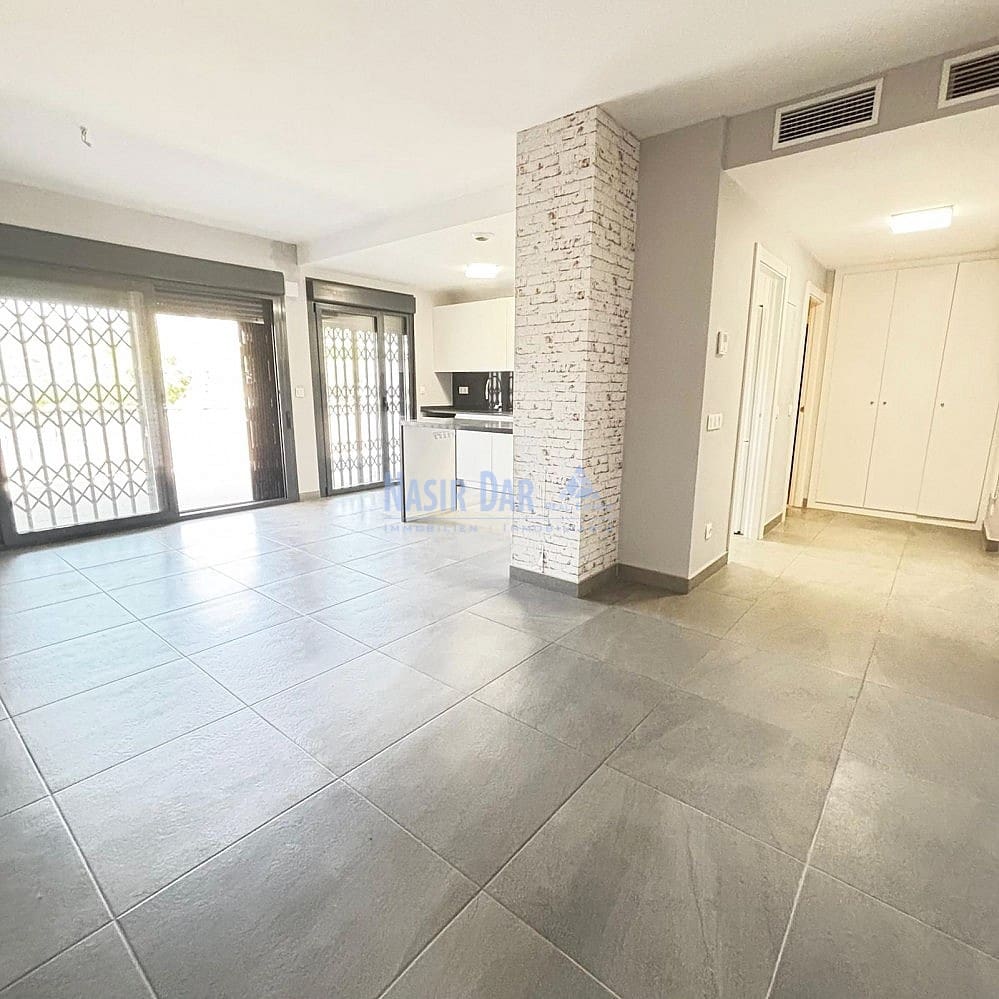 2 soverom Leilighet til salgs i Almunecar med svømmebasseng garasje - € 345 000 (Ref: 9420480)