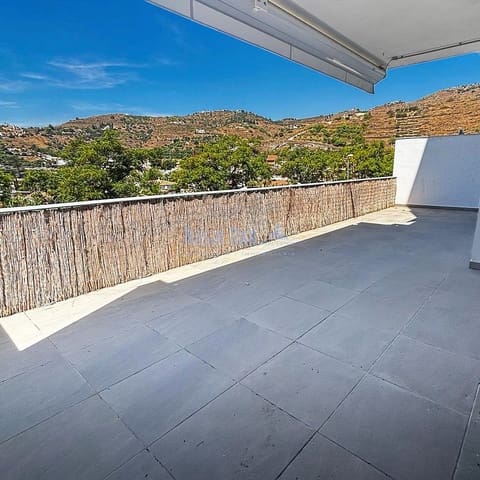 2 soveværelse Lejlighed til salg i Almuñécar med swimmingpool garage - € 345.000 (Ref: 9420480)