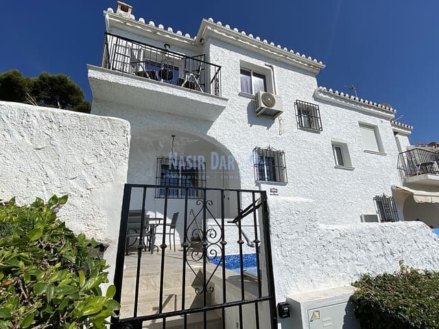 3 soverom Rekkehus til salgs i Centro, Nerja med svømmebasseng - € 399 000 (Ref: 9524813)