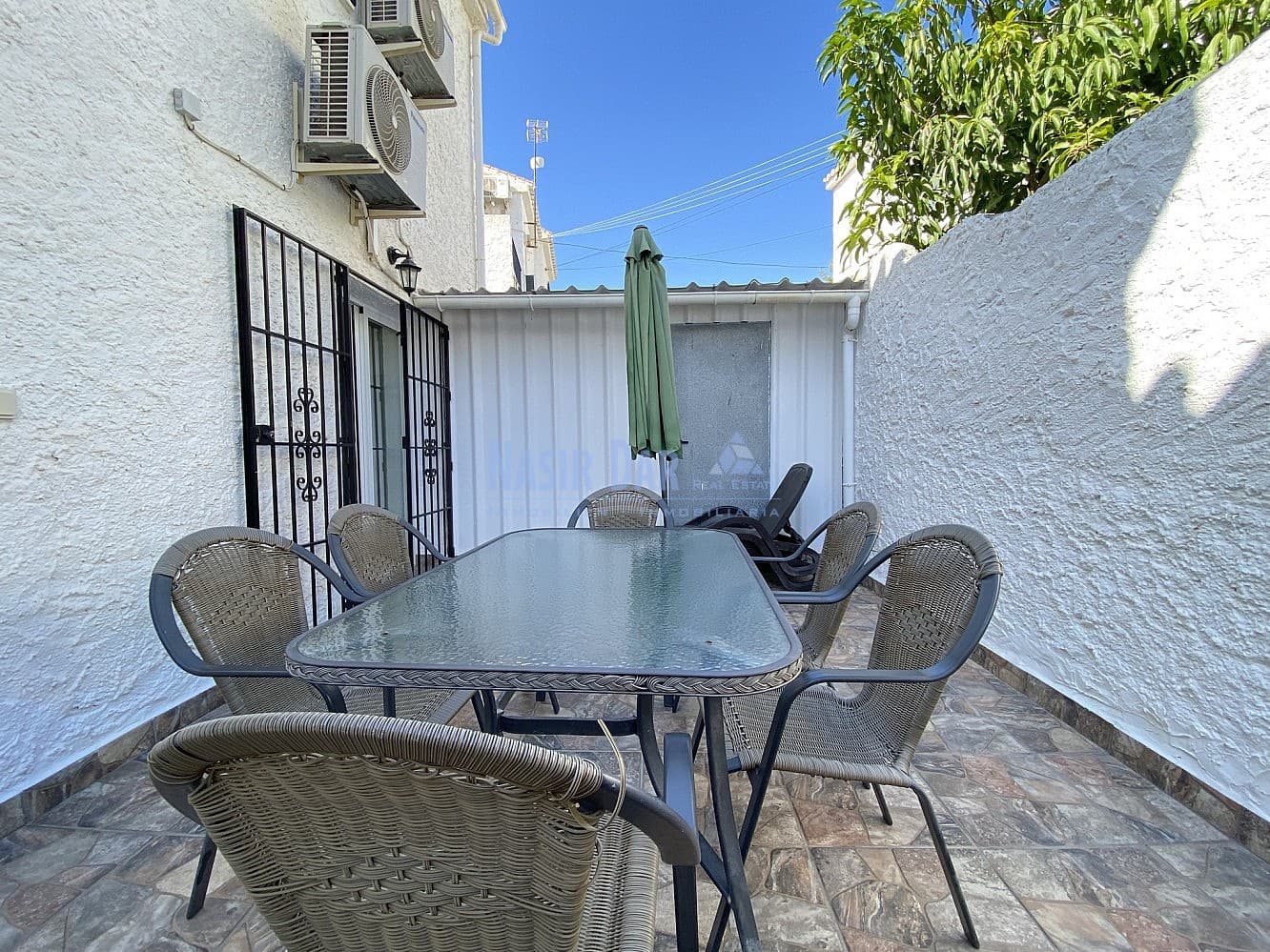 3 soverom Rekkehus til salgs i Nerja med svømmebasseng - € 399 000 (Ref: 9524813)