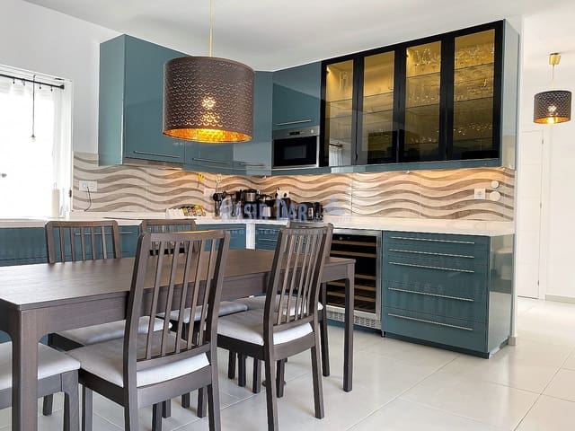 2 Zimmer Apartment zu verkaufen in Centro, Nerja mit Garage - 299.000 € (Ref: 9524814)