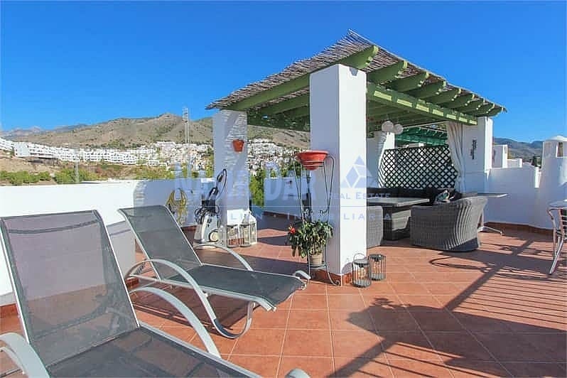 3 soveværelse Byhus til salg i Nerja med swimmingpool garage - € 565.000 (Ref: 9553248)