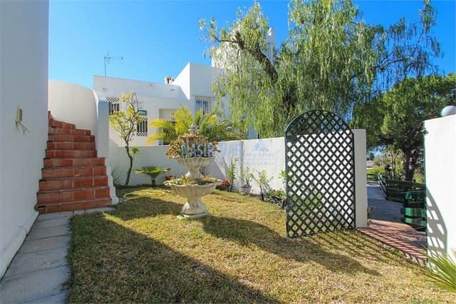 3 soveværelse Byhus til salg i Centro, Nerja med swimmingpool garage - € 565.000 (Ref: 9553248)