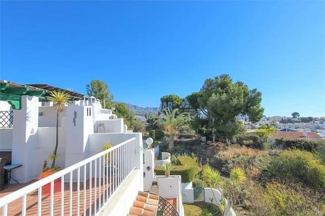 3 soveværelse Byhus til salg i Centro, Nerja med swimmingpool garage - € 565.000 (Ref: 9553248)