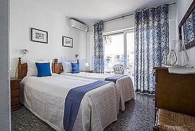 2 sovrum Lägenhet till salu i Nerja med pool - 330 000 € (Ref: 9654135)