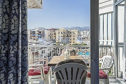 2 sovrum Lägenhet till salu i Nerja med pool - 330 000 € (Ref: 9654135)