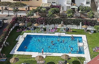 2 sovrum Lägenhet till salu i Nerja med pool - 330 000 € (Ref: 9654135)
