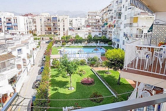 2 sovrum Lägenhet till salu i Nerja med pool - 330 000 € (Ref: 9654135)