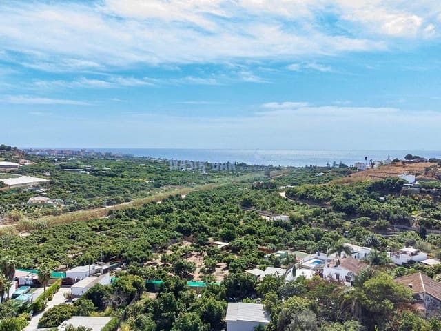 Chalet de 6 habitaciones en Centro, Nerja en venta con piscina garaje - 1.099.000 € (Ref: 9665146)