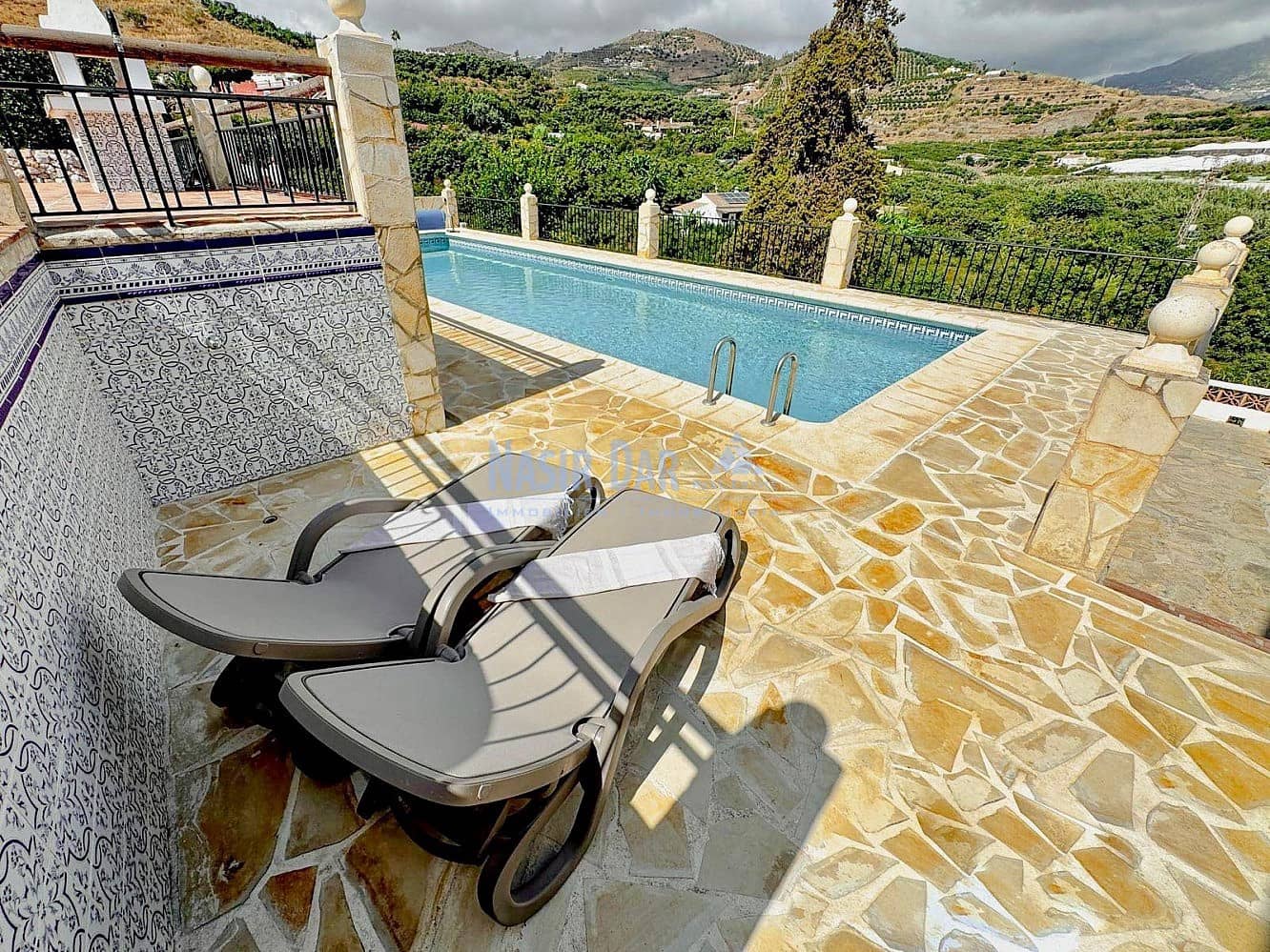 6 quarto Moradia para venda em Nerja com piscina garagem - 1 099 000 € (Ref: 9665146)