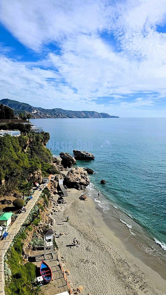 2 bedroom Apartment for sale in Nerja with garage - € 570,000 (Ref: 9731226)