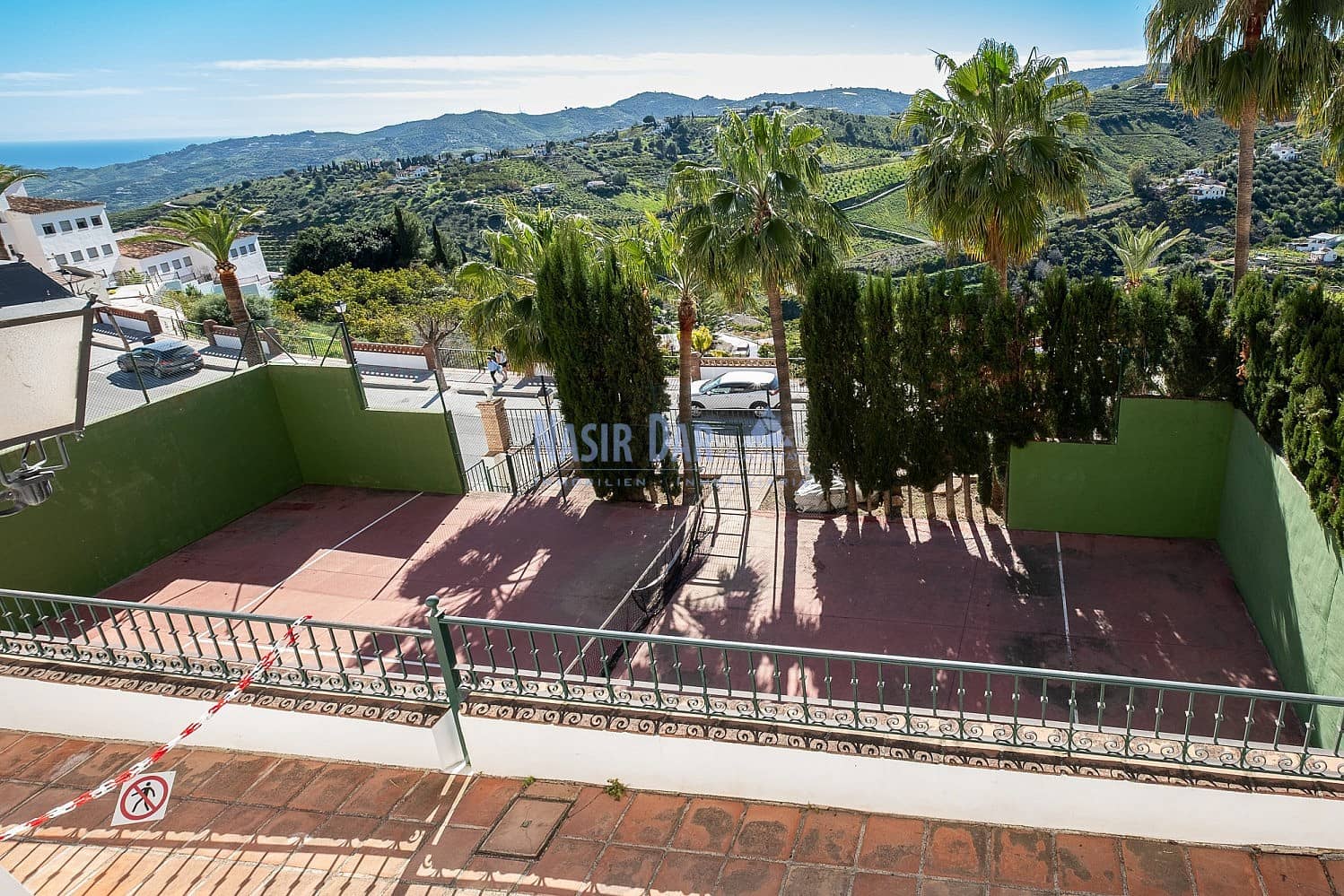 2 bedroom Apartment for sale in Frigiliana with pool - € 320,000 (Ref: 9748388)