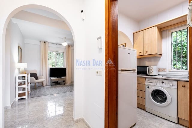 2 soverom Leilighet til salgs i Centro, Nerja med svømmebasseng garasje - € 279 000 (Ref: 9748389)