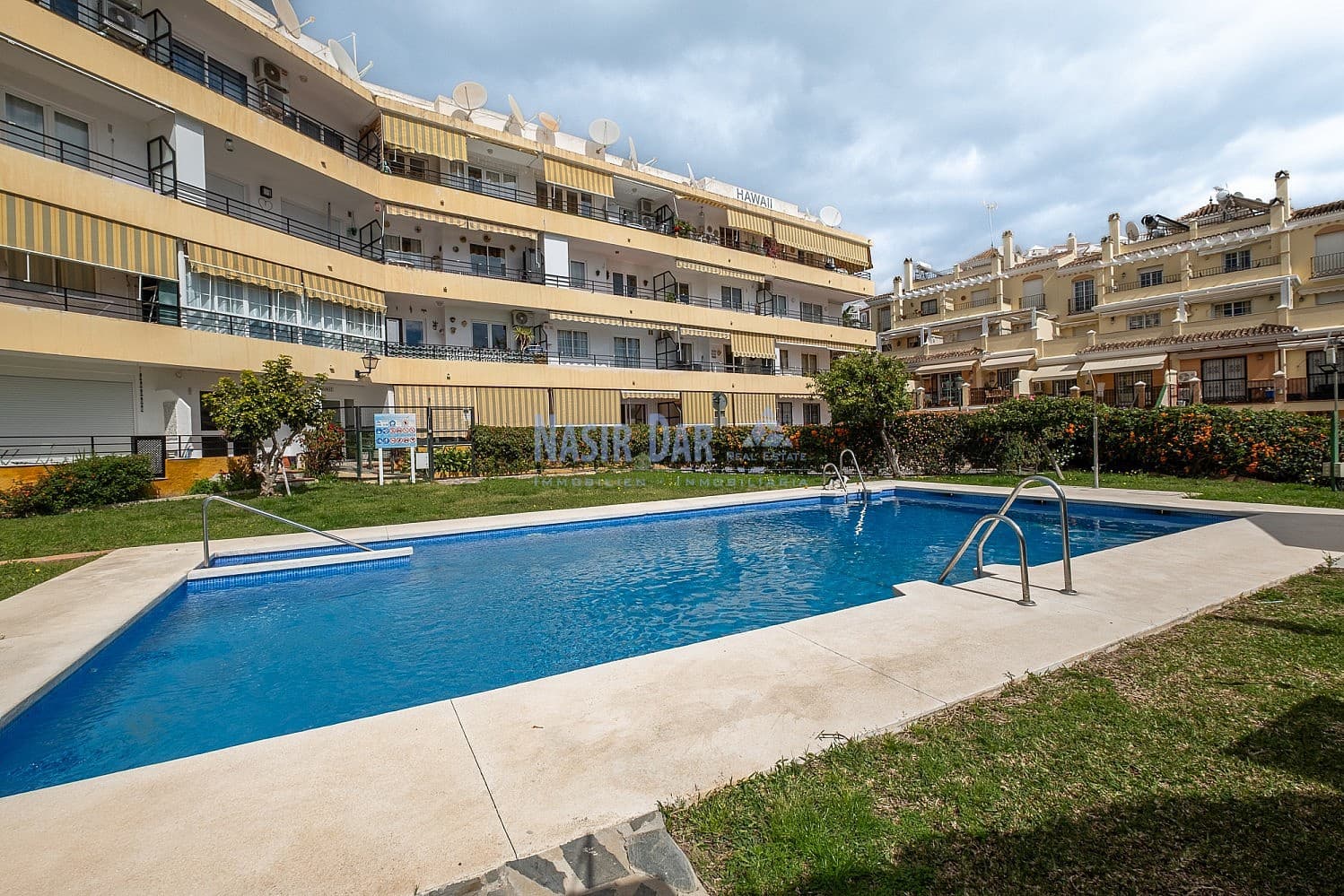 2 soverom Leilighet til salgs i Nerja med svømmebasseng garasje - € 279 000 (Ref: 9748389)