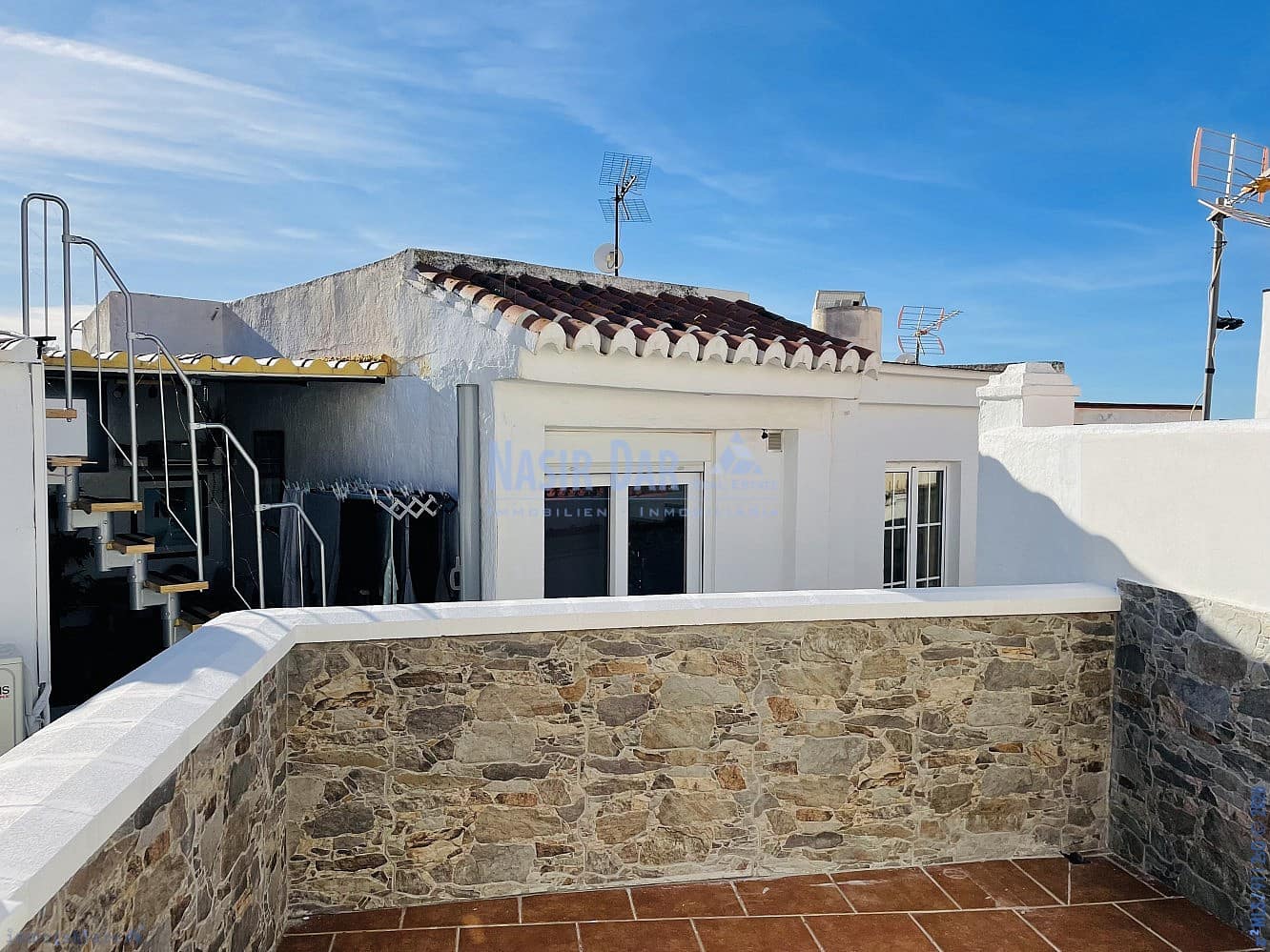 3 makuuhuone Omakotitalo myytävänä paikassa Torrox - 239 000 € (Ref: 9750991)