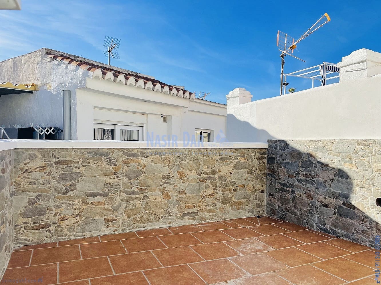 3 makuuhuone Omakotitalo myytävänä paikassa Torrox - 239 000 € (Ref: 9750991)