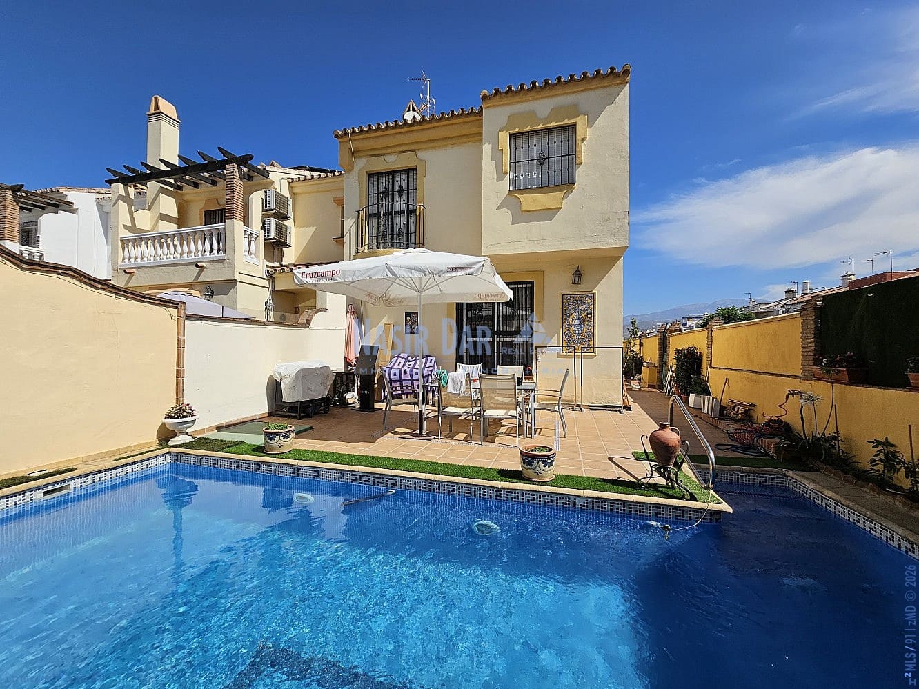 7 chambre Villa/Maison Semi-Mitoyenne à vendre à Torre del Mar avec piscine garage - 699 000 € (Ref: 9750992)