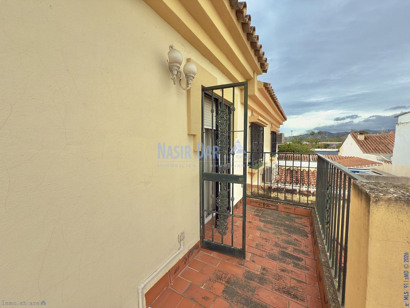 7 chambre Villa/Maison Semi-Mitoyenne à vendre à Torre del Mar avec piscine garage - 699 000 € (Ref: 9750992)