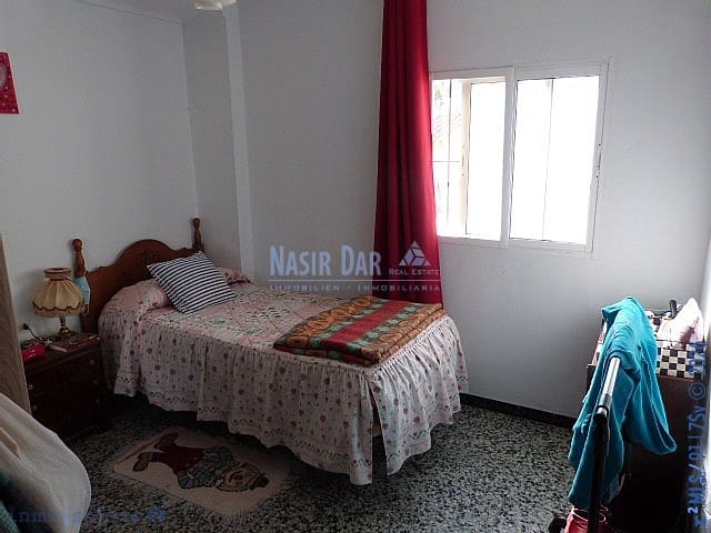 4 soverom Hus til salgs i Algarrobo - € 250 000 (Ref: 9750994)