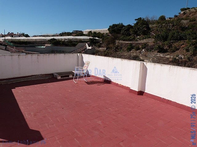 4 soverom Hus til salgs i Algarrobo - € 250 000 (Ref: 9750994)