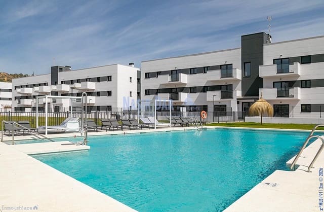 2 soveværelse Lejlighed til salg i Almayate, Vélez-Málaga med swimmingpool garage - € 379.900 (Ref: 9750995)