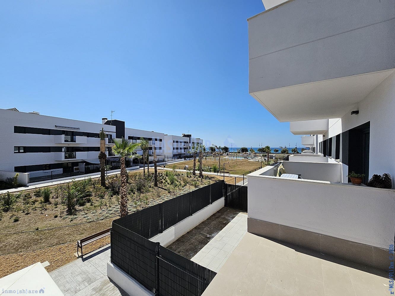 2 soveværelse Lejlighed til salg i Almayate med swimmingpool garage - € 379.900 (Ref: 9750995)