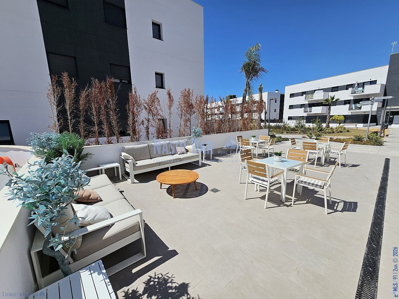 2 soveværelse Lejlighed til salg i Almayate med swimmingpool garage - € 379.900 (Ref: 9750995)