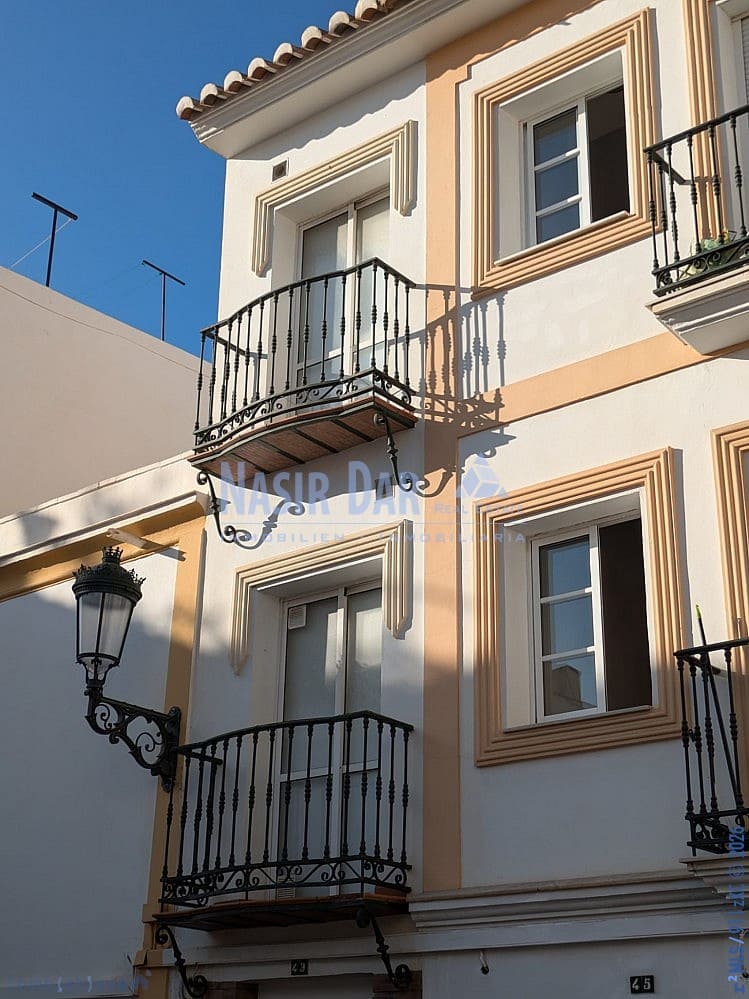 2 slaapkamer Appartement te koop in Nerja - € 450.000 (Ref: 9750996)