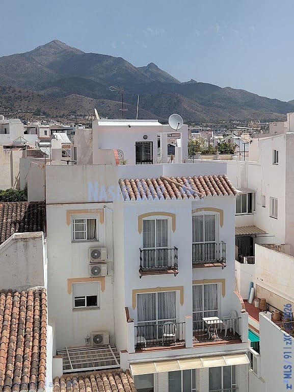 2 slaapkamer Appartement te koop in Nerja - € 450.000 (Ref: 9750996)