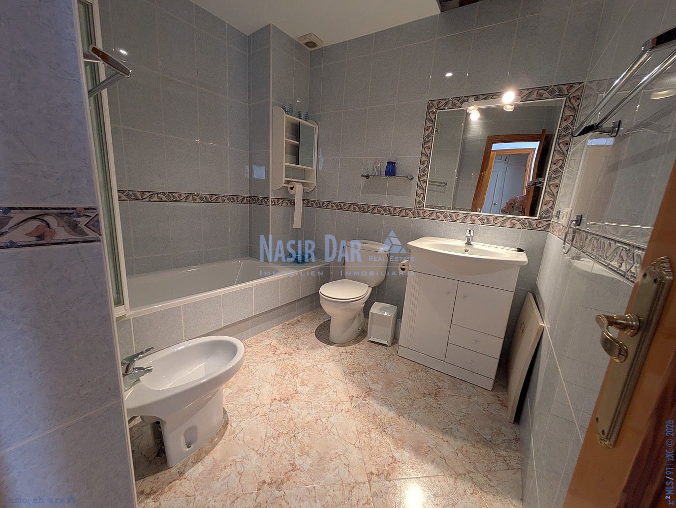2 slaapkamer Appartement te koop in Nerja - € 450.000 (Ref: 9750996)