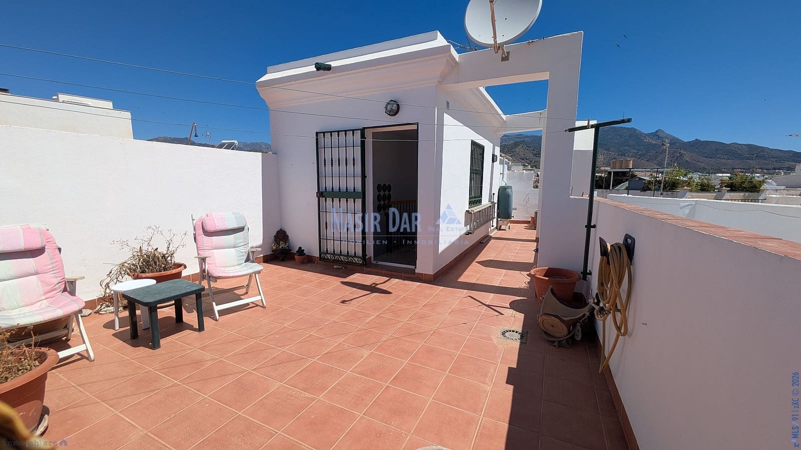 2 bedroom Apartment for sale in Nerja - € 400,000 (Ref: 9750996)