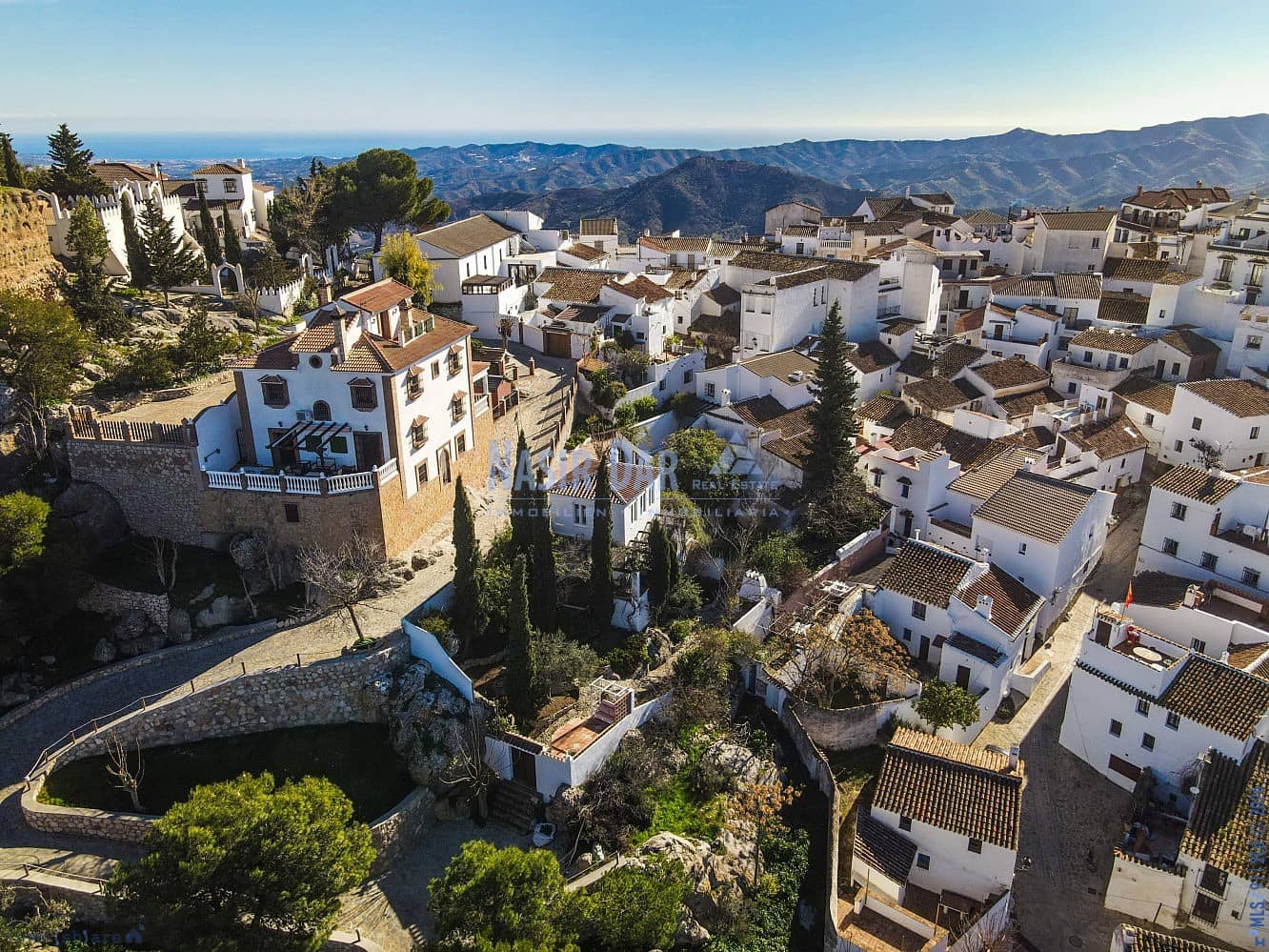 3 soveværelse Rækkehus til salg i Comares - € 350.000 (Ref: 9750997)