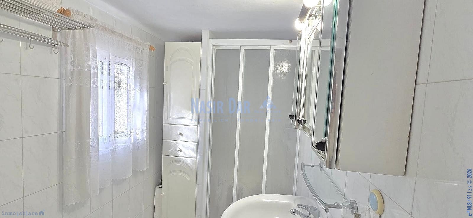 4 makuuhuone Omakotitalo myytävänä paikassa Torrox mukana 
autotalli - 262 000 € (Ref: 9750999)