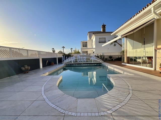 5 soverom Villa til salgs i Torre del Mar, Vélez-Málaga - € 830 000 (Ref: 9751001)