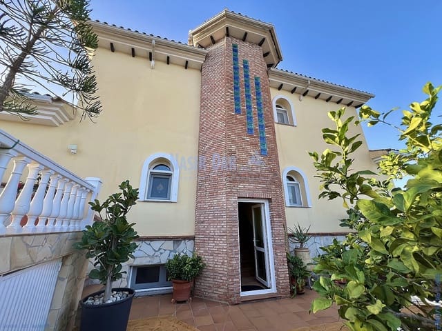 5 soverom Villa til salgs i Torre del Mar, Vélez-Málaga - € 830 000 (Ref: 9751001)