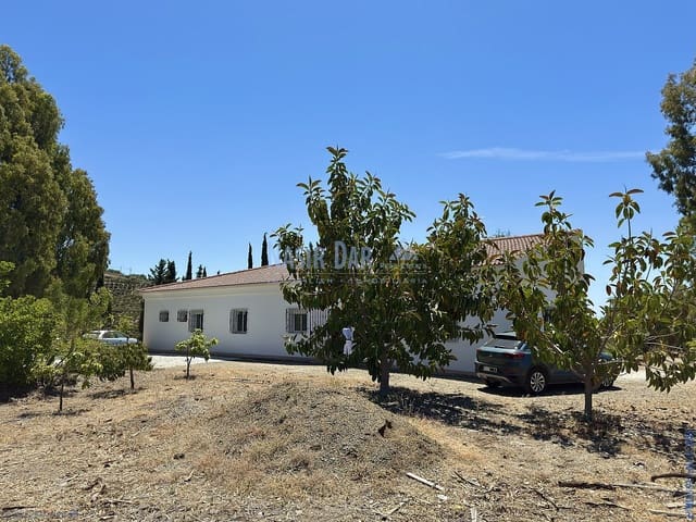 5 camera da letto Finca/Casa di Campagna in vendita in Cajiz, Vélez-Málaga con garage - 699.000 € (Rif: 9751009)