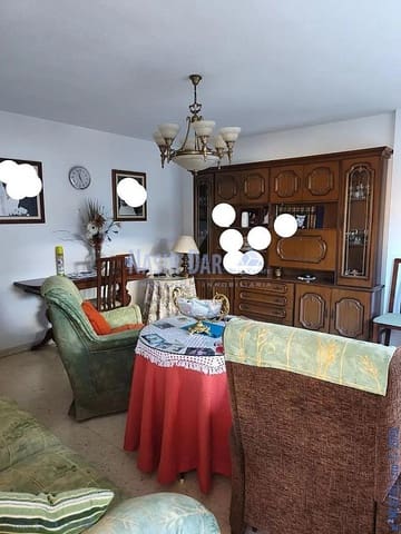 4 soveværelse Lejlighed til salg i El Palo, Málaga by - € 415.000 (Ref: 9751013)