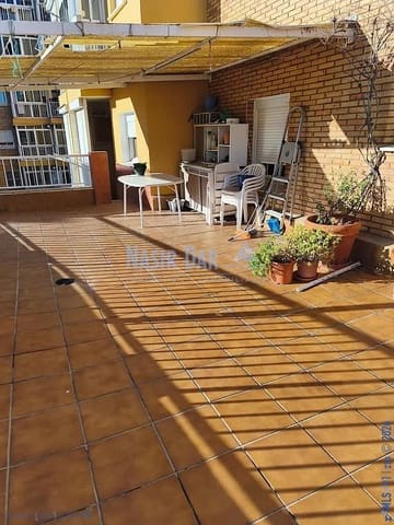 4 soveværelse Lejlighed til salg i El Palo, Málaga by - € 415.000 (Ref: 9751013)