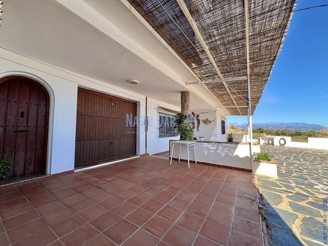 4 makuuhuone Huvila myytävänä paikassa Vélez-Málaga mukana 
autotalli - 595 000 € (Ref: 9751014)