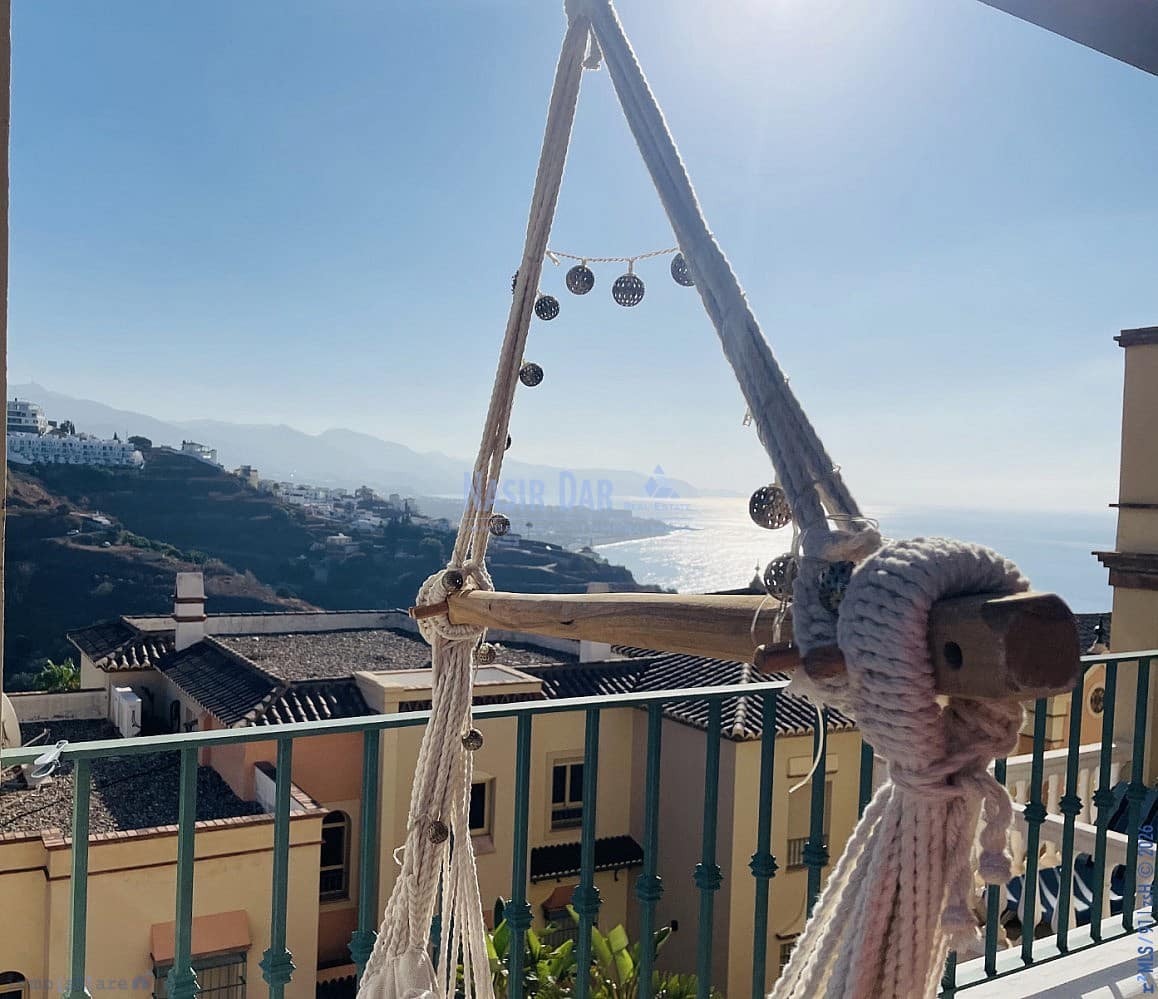 3 soveværelse Lejlighed til salg i Nerja med swimmingpool - € 399.000 (Ref: 9751017)