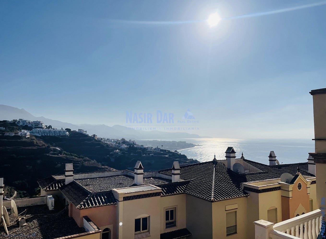 3 soveværelse Lejlighed til salg i Nerja med swimmingpool - € 399.000 (Ref: 9751017)