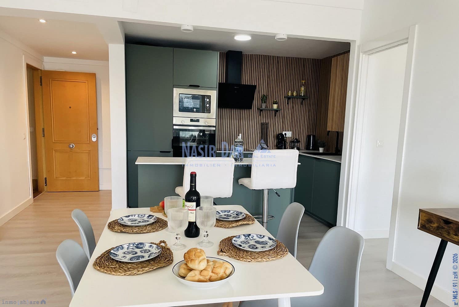 3 soveværelse Lejlighed til salg i Nerja med swimmingpool - € 399.000 (Ref: 9751017)