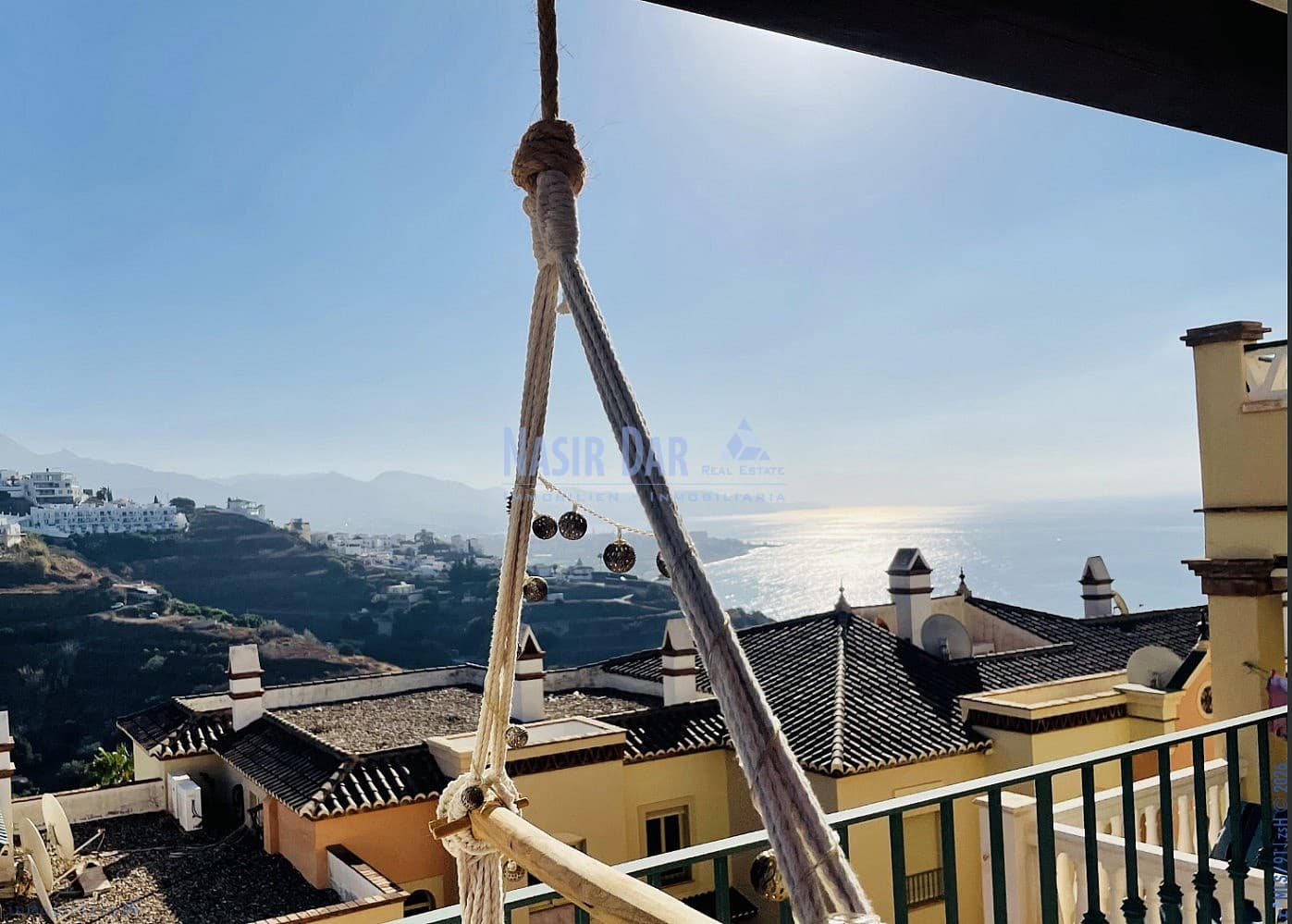 3 soveværelse Lejlighed til salg i Nerja med swimmingpool - € 399.000 (Ref: 9751017)