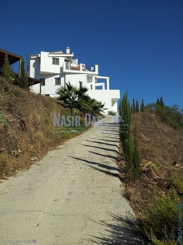 4 soveværelse Byhus til salg i Torrox Pueblo, Torrox med swimmingpool - € 850.000 (Ref: 9751021)