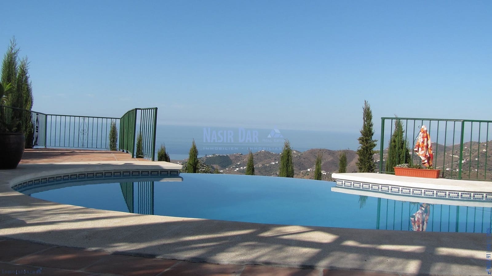 4 bedroom Townhouse for sale in Torrox with pool - € 850,000 (Ref: 9751021)