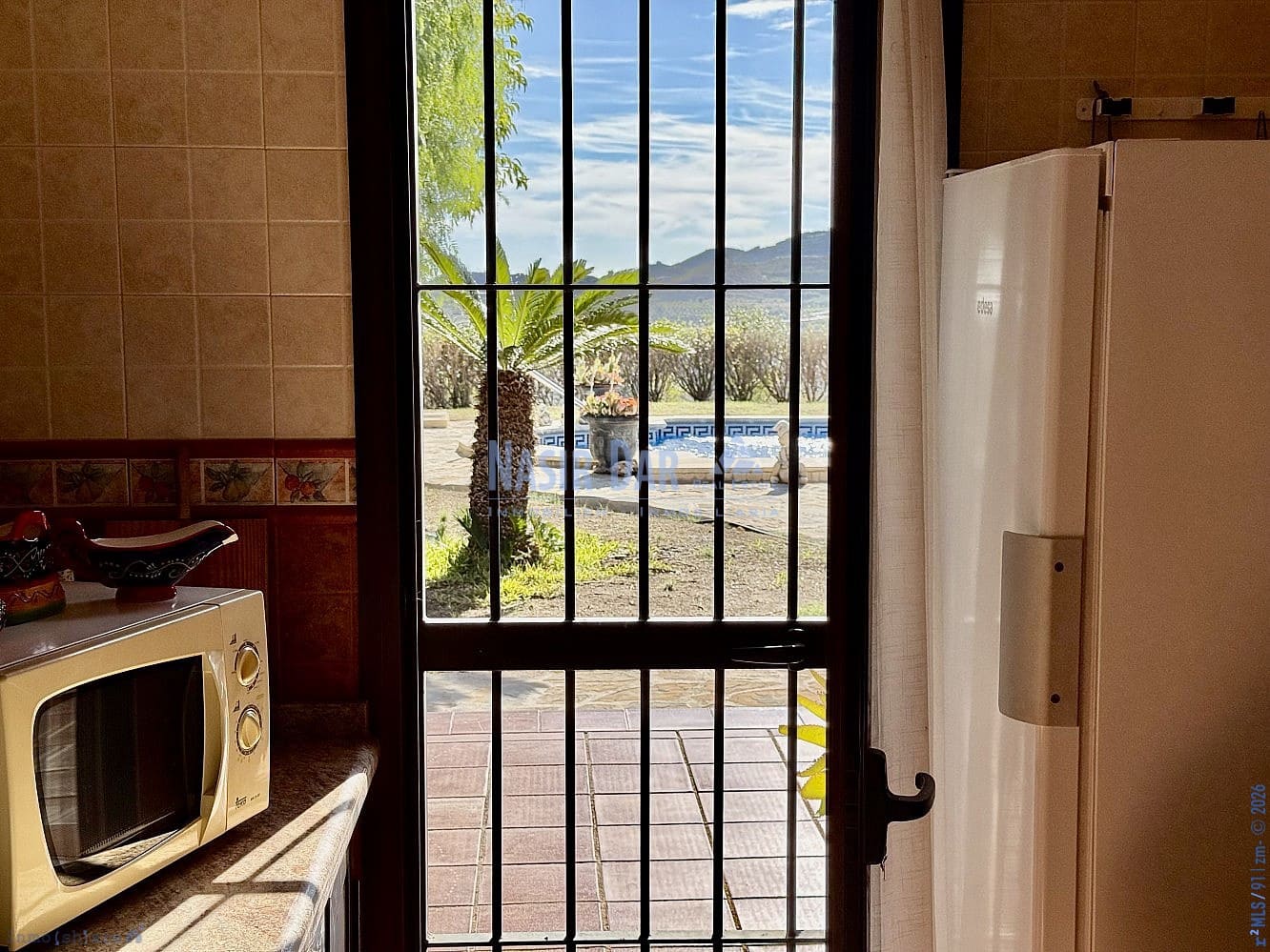 2 chambre Finca/Maison de Campagne à vendre à Benamocarra avec piscine garage - 340 000 € (Ref: 9751022)