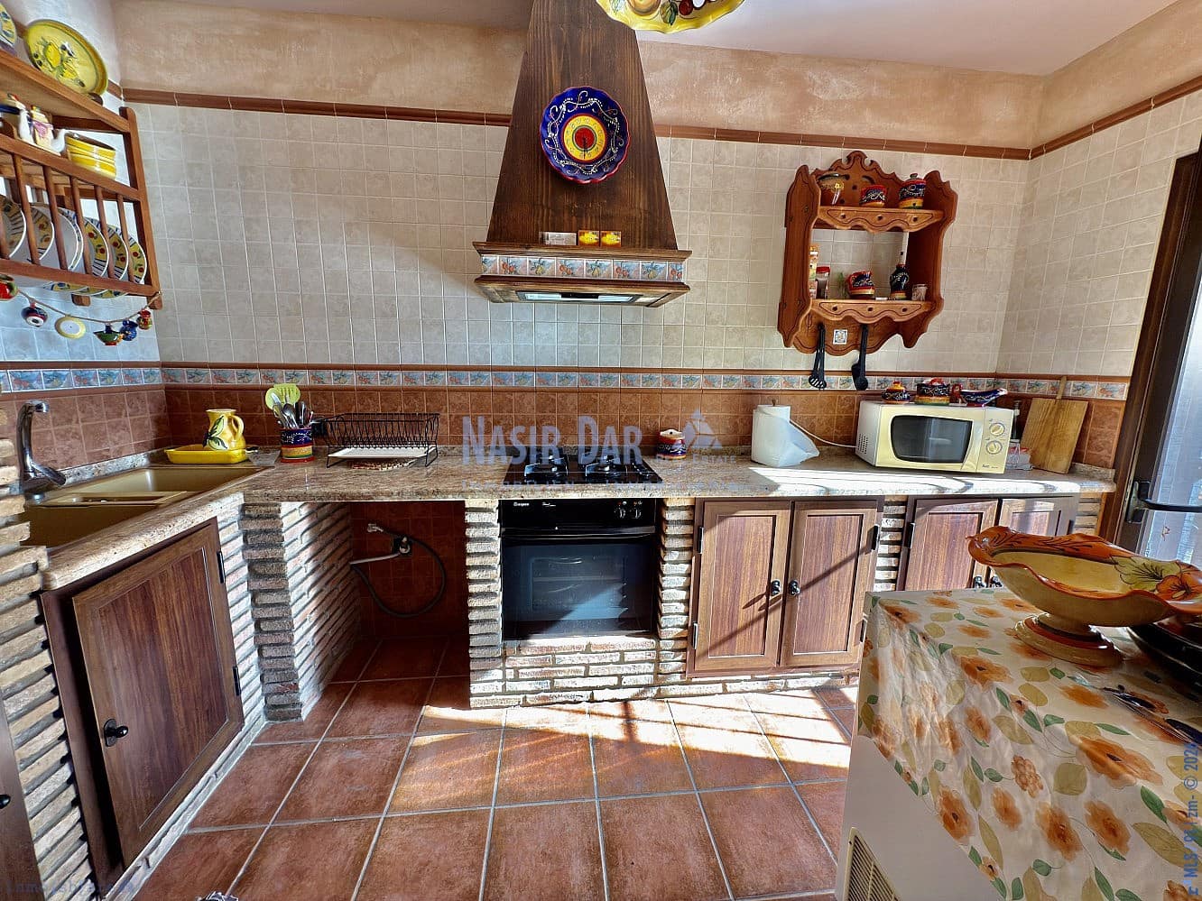 2 chambre Finca/Maison de Campagne à vendre à Benamocarra avec piscine garage - 340 000 € (Ref: 9751022)